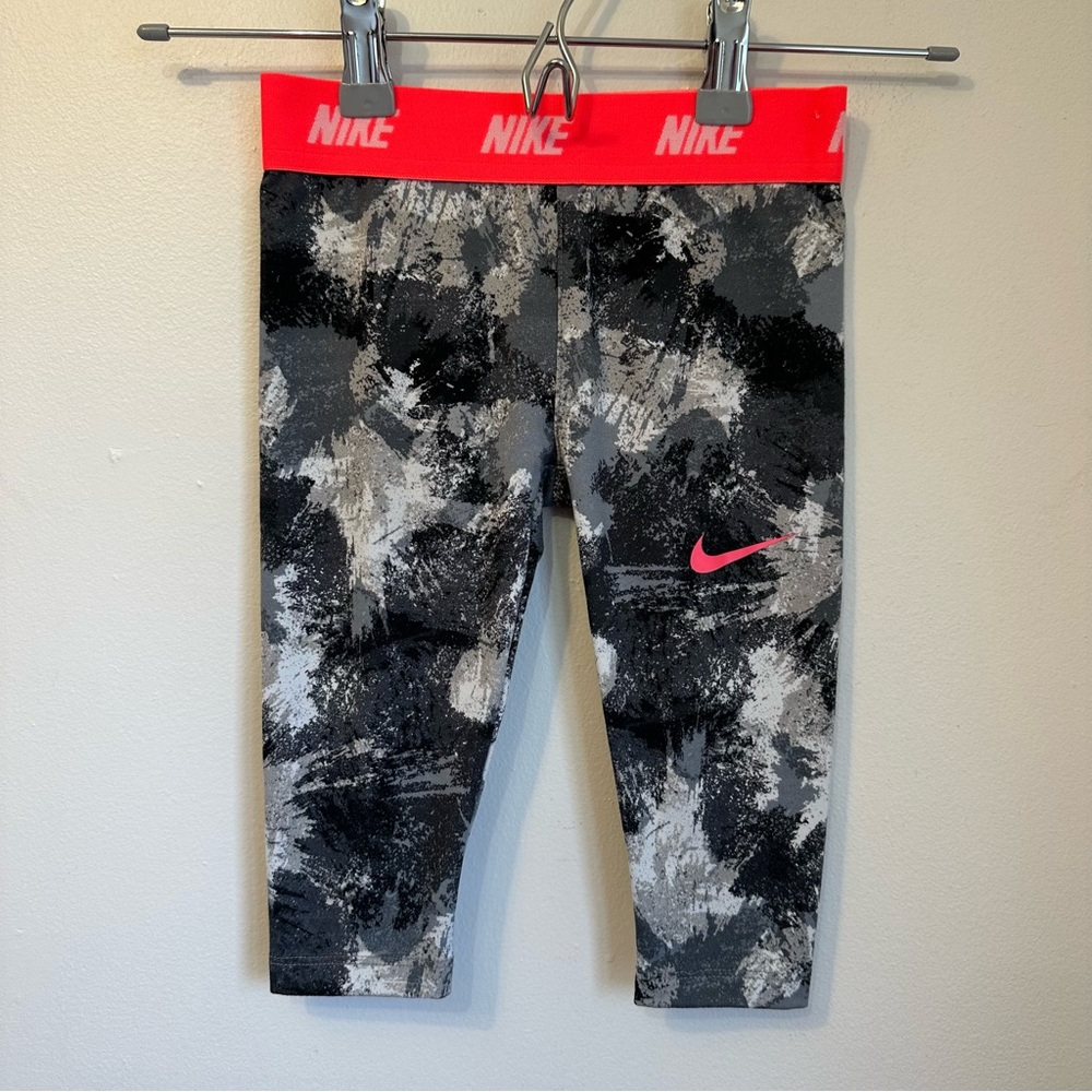Nike Girls Dri-Fit leggings Black and Gray Pattern Pink Waistband Size XS 4